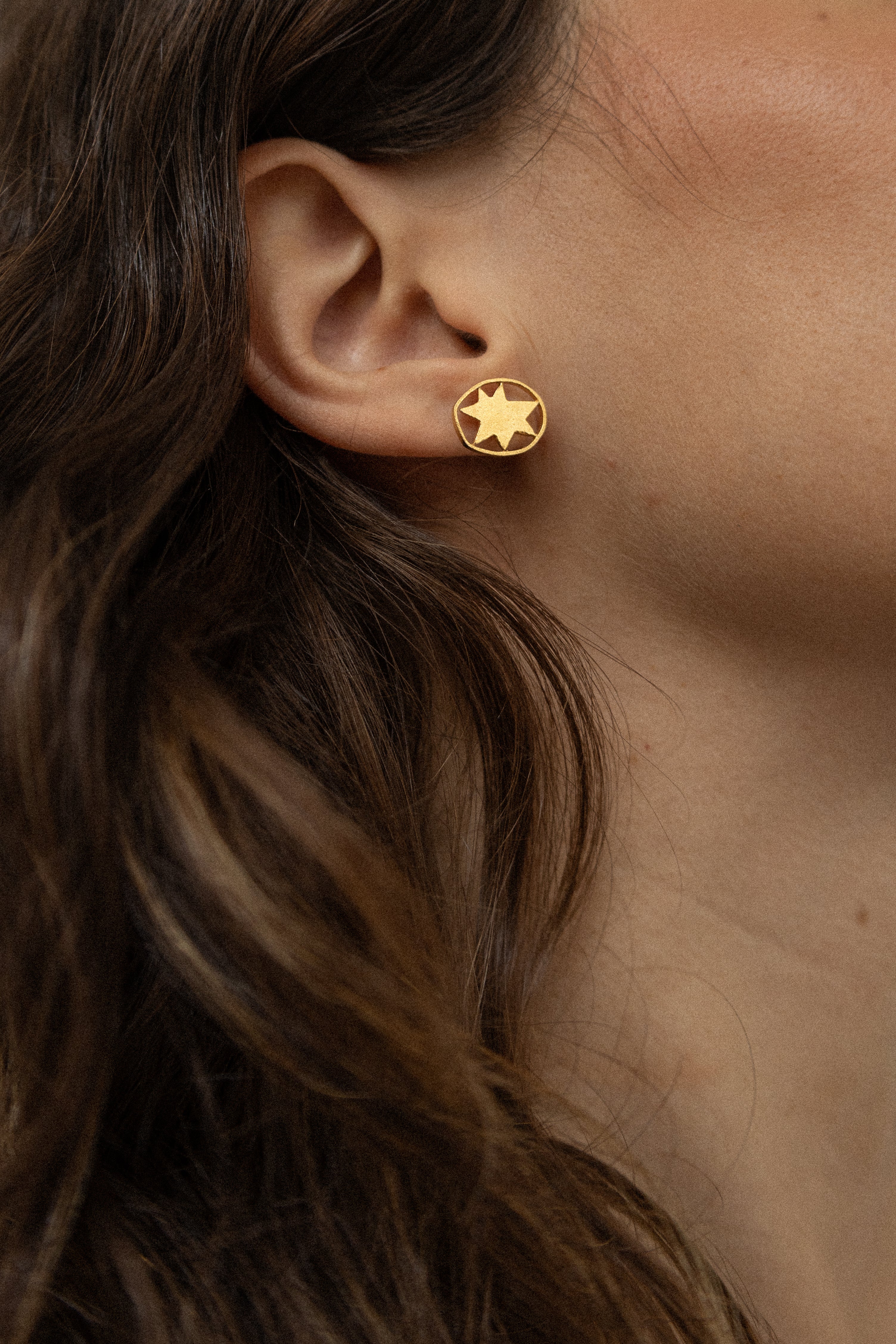 Brincos Solei Pequenos dourados