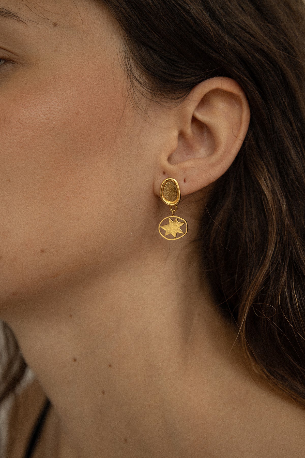 Brincos Solei Dançantes dourados