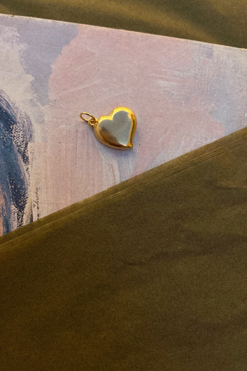 Pendente Coração Flamejante Médio