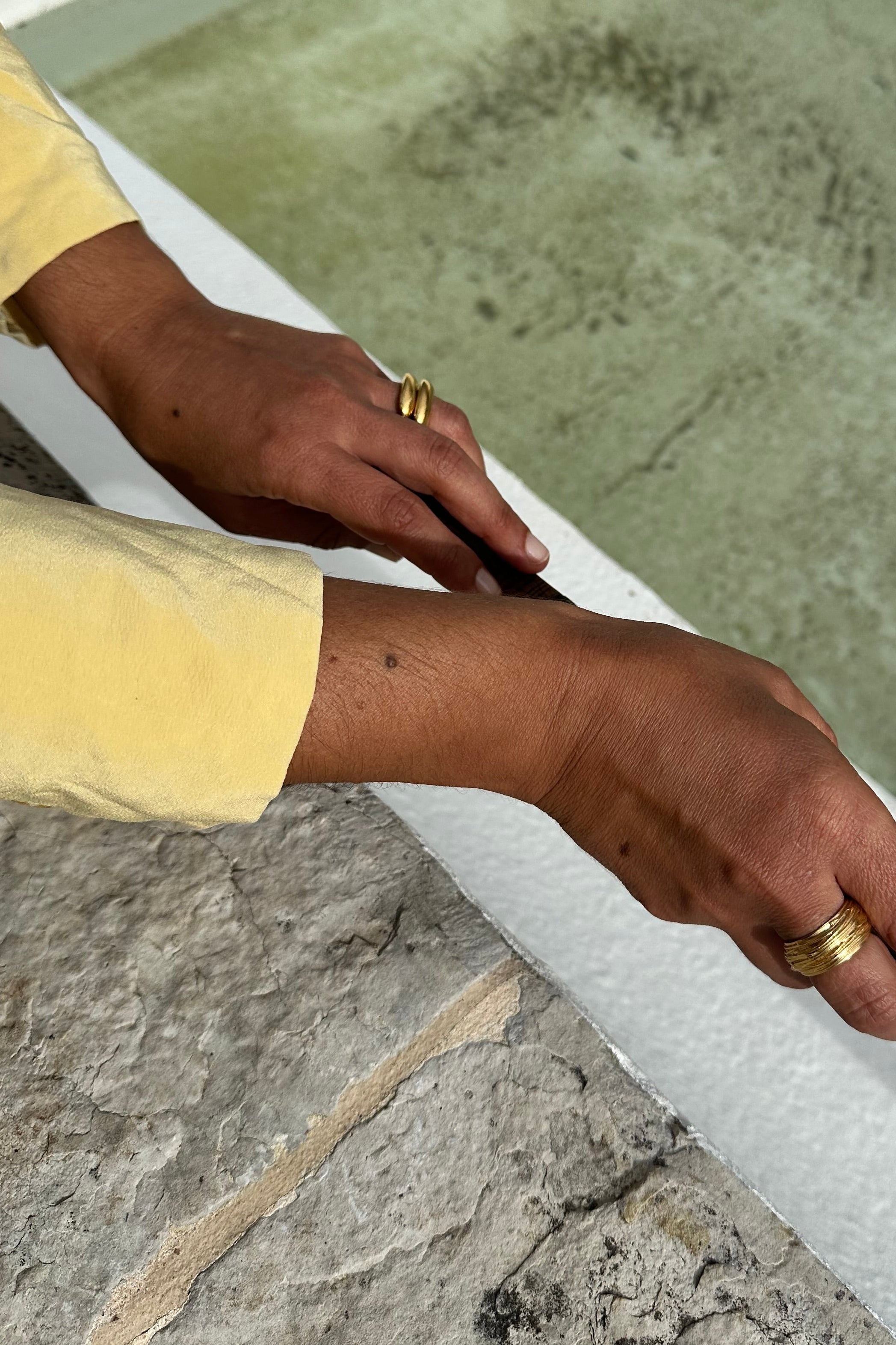 Gestus Wire goldplated Ring