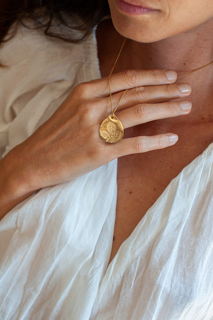 Colar Floria Decalque Roseira