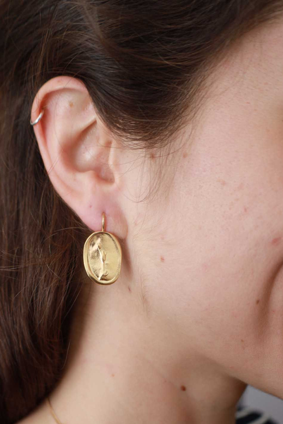 Floria Oval Earrings