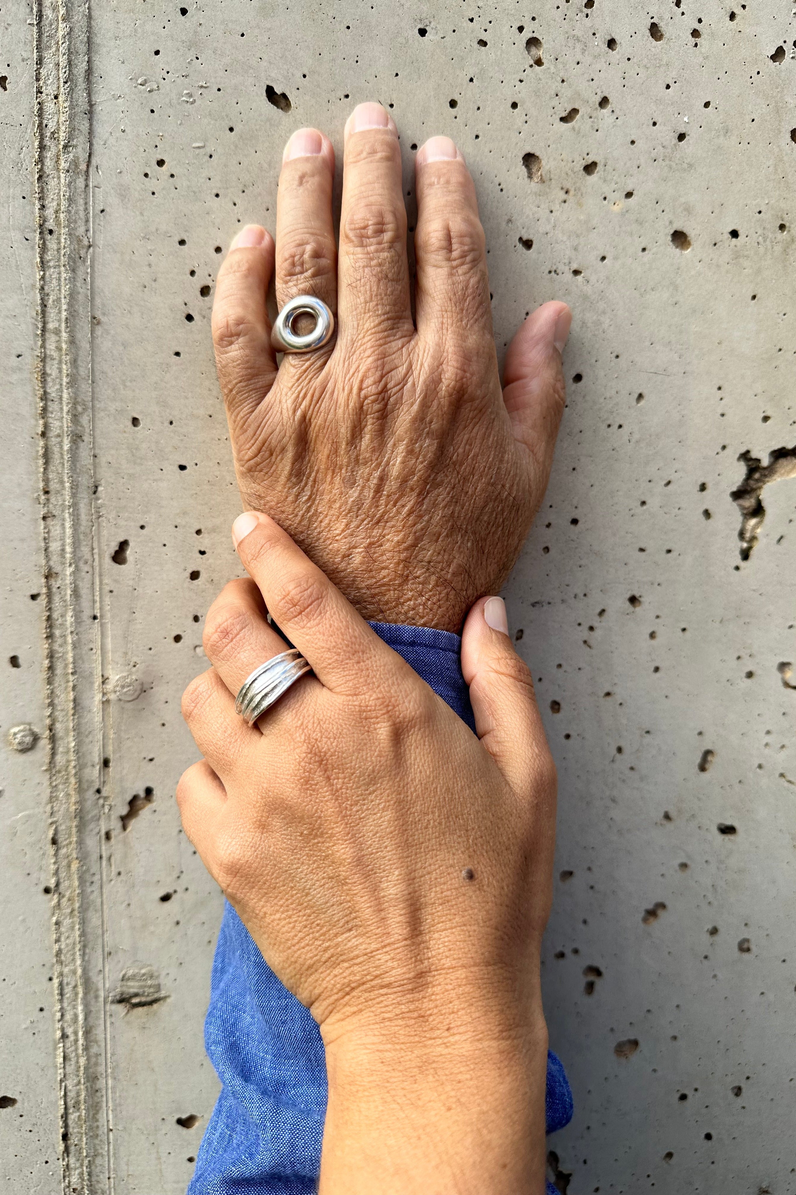 Anel Gestus Côncavo Prata