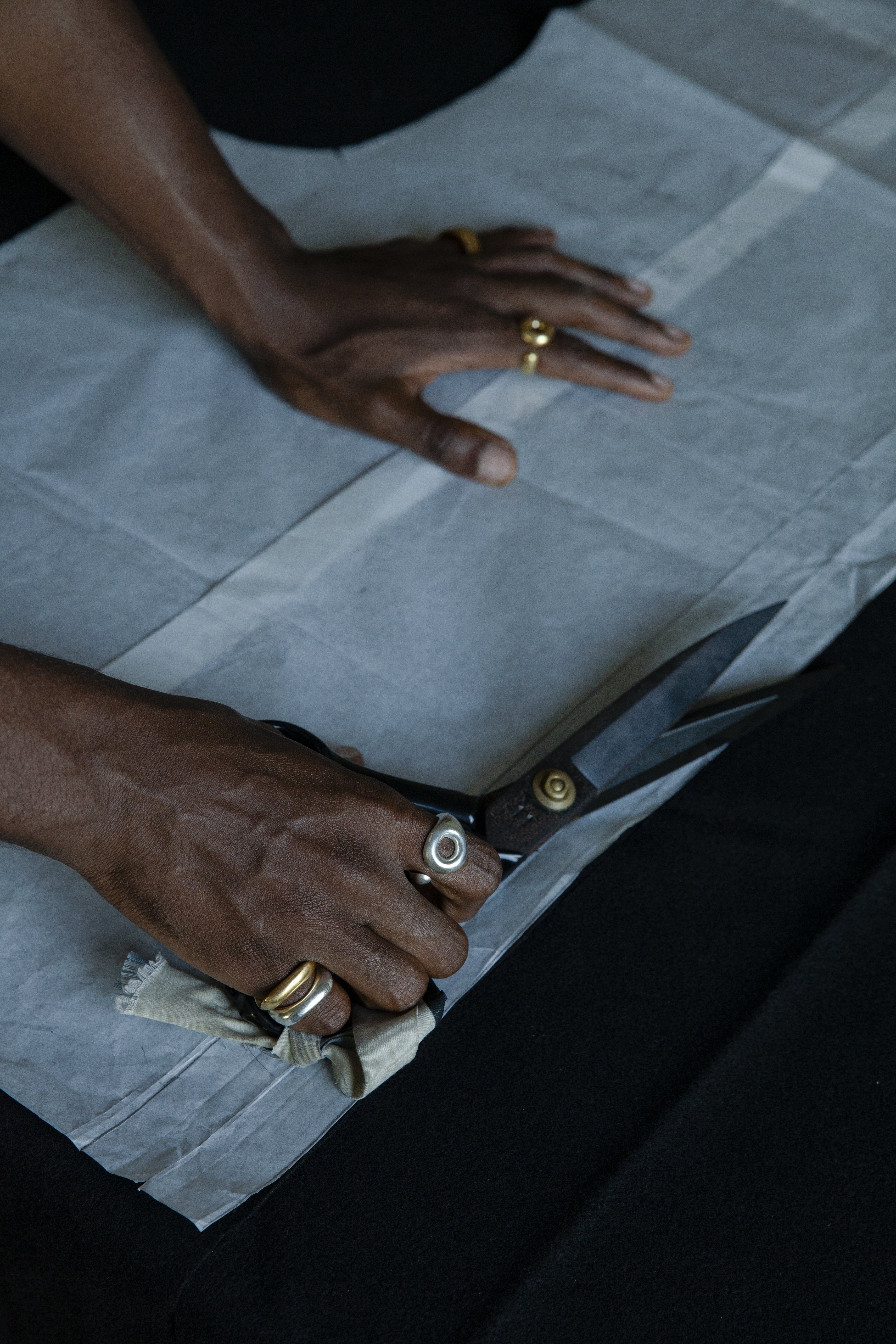 Gestus Curved goldplated Ring