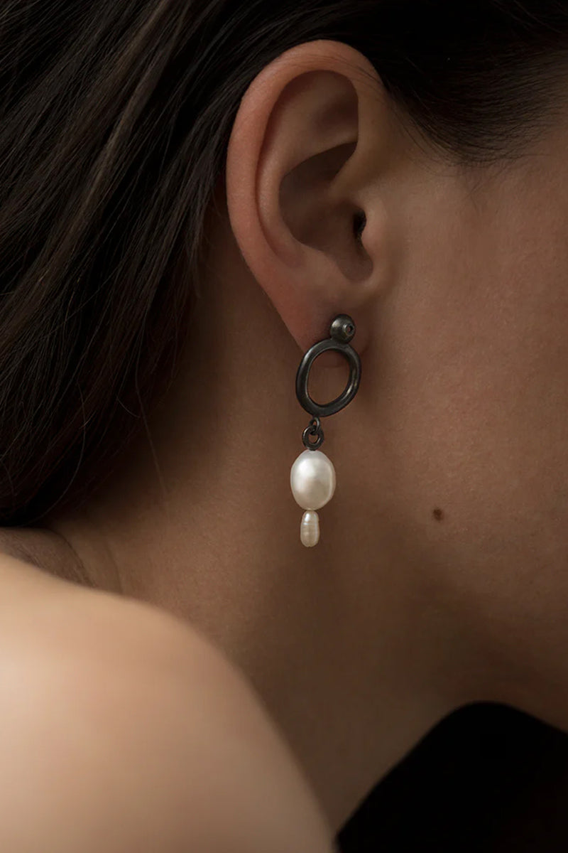 Azura Earrings with Pearl